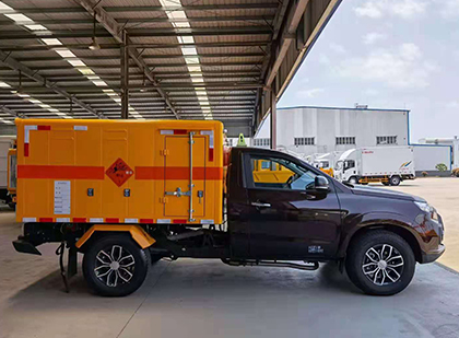 张家界爆破器材运输车